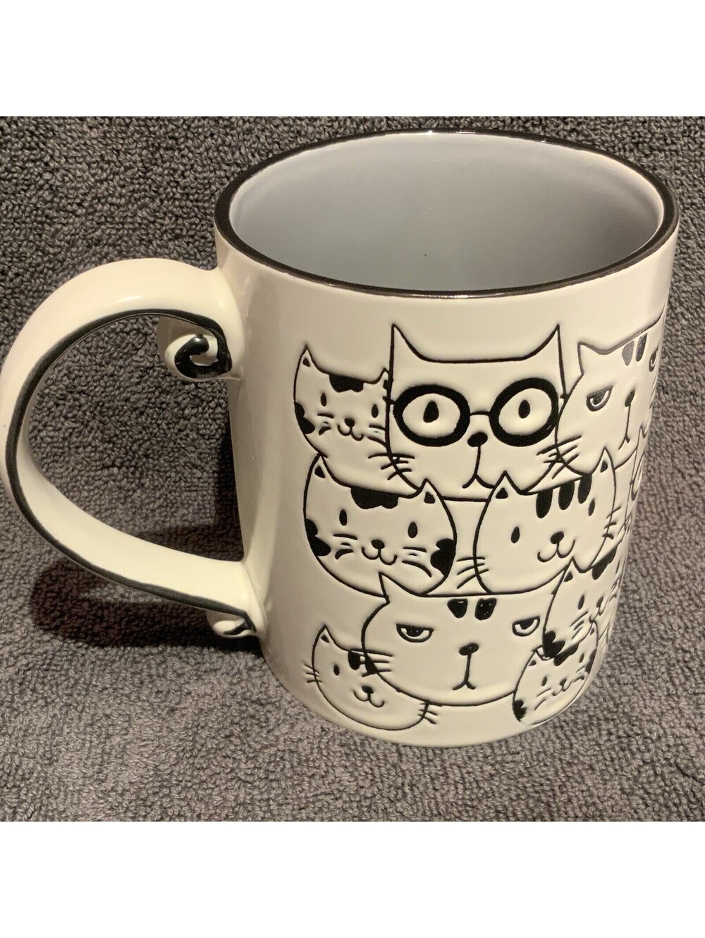 spectrum designz 2017 Ceramic Embossed Cat Faces 16oz. Mug
